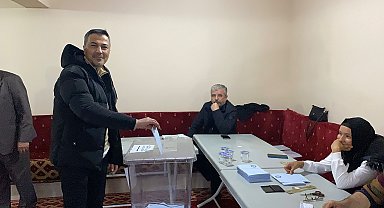 Referandumla ayrı köy oldular, muhtarlarını seçmek için sandığa gittiler