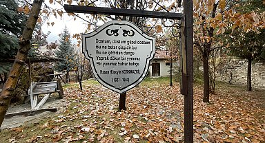 Şair Korkmazgil'in anı evi 'Yaprak döker bir yanımız' dizelerini yansıtıyor