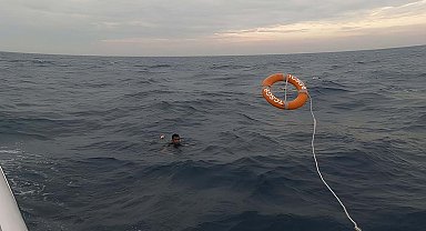 Seferihisar açıklarında kaybolan 5 düzensiz göçmenden 4'ünün cesedine ulaşıldı