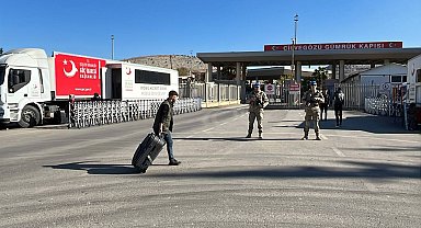 Suriyeliler, Türk halkına teşekkür ederek memleketlerine dönüyor