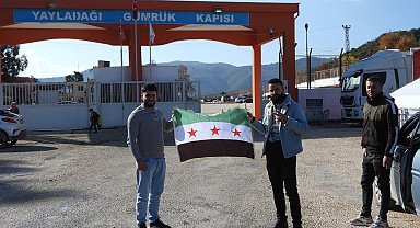 Suriyeliler, Yayladağı Hudut Kapısı'ndan ülkelerine gidiyorlar