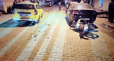 Taksiyle çarpışan motosikletin ehliyetsiz ve alkollü sürücüsü ağır yaralandı