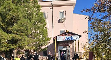 Tartıştığı 2 kardeşini öldürüp, babasını ağır yaraladı