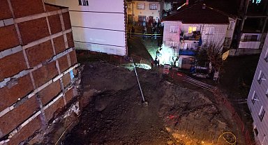 Tokat'ta inşaat alanında toprak kaydı; 3 binada oturanlar tahliye edildi