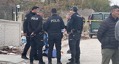 Yeni aldıkları evi temizlemeye giden eşini sokak ortasında öldürdü
