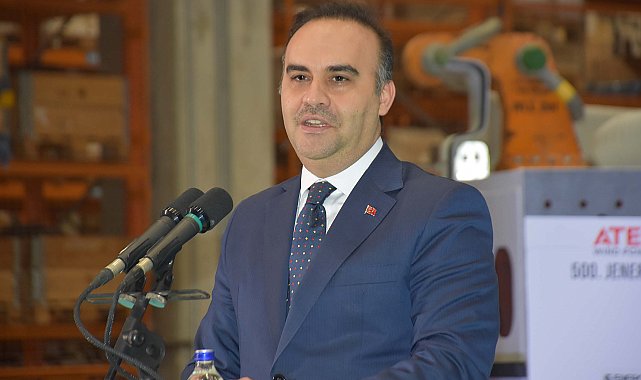 Bakan Kacır ve Bakan Bayraktar, İzmir'de tesis açılışına katıldı