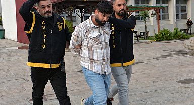 Cezaevinden çıktı, ağabeyinin katline neden olmakla suçladığı kişiyi öldürdü