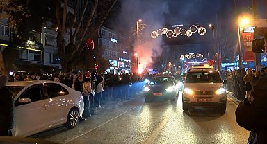 İstanbul-Bağdat Caddesi'nde yeni yılı karşıladılar