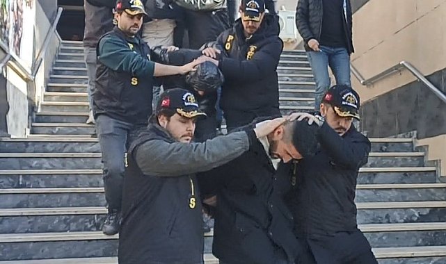 İstanbul - İstanbul'da sahte içki satanlara yönelik operasyonda gözaltına alınanlar adliyeye sevk edildi