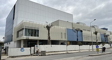 İzmir olimpik havuzuna kavuşuyor