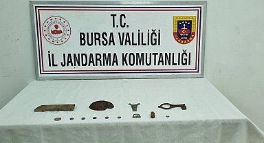 Kiraladıkları zeytinlikte kaçak kazı yapan 7 kişi gözaltına alındı