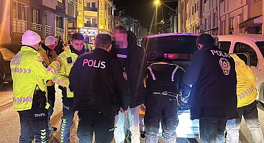 KÜTAHYA - Polisten kaçan alkollü sürücü, 10 kilometrelik takiple yakalandı