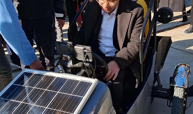 Liseliler, güneş enerjisiyle çalışan araç geliştirdi; kaymakam tur attı