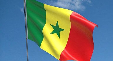 Senegal, 2025'te ülkedeki Fransız askerlerini gönderecek