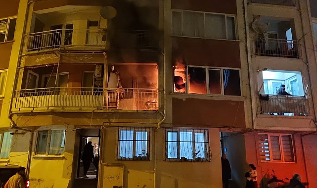 Bursa'da yangın; 5 kişi dumandan etkilendi