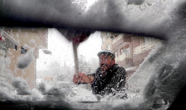 Erzurum'da 'mart' karı; 416 yerleşim yeri yolu kapandı