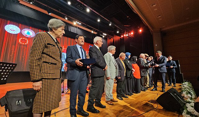 Huzurevinde kalanlardan 'Aile Yılı' için ses yarışması
