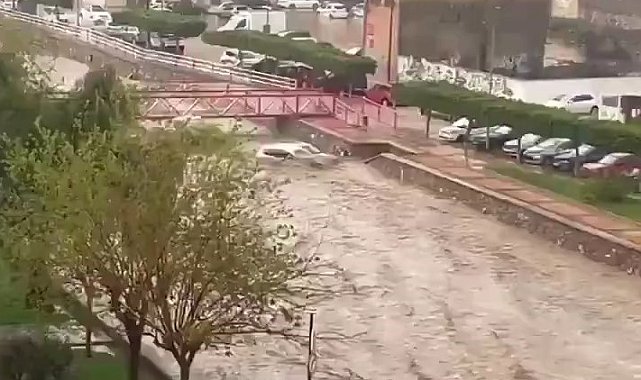 İspanya'da sel alarmı verildi