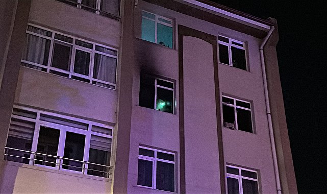 Kütahya'da yangın; 5 kişi dumandan etkilendi