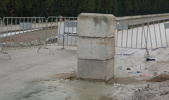 Sondaj çalışması sırasında açığa çıkan metan gazı, 18 gündür yanıyor