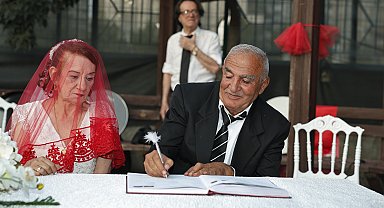 Adana'da huzurevinde tanışan çift dünyaevine girdi