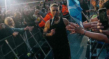 İstanbul- İngiliz şarkıcı Robbie Williams 7 Ekim'de İstanbul'da konser verecek