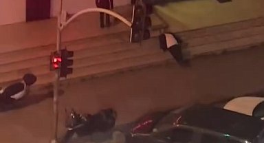 İstanbul- Sultangazi'de kaldırımda hareketsiz yatan adamı dubayla uyandırmaya çalıştı