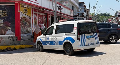 Kıyma makinesine elini kaptıran market çalışanı yaralandı