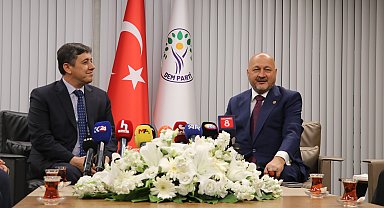 Siyasi partiler arasında bayramlaşma ziyaretleri