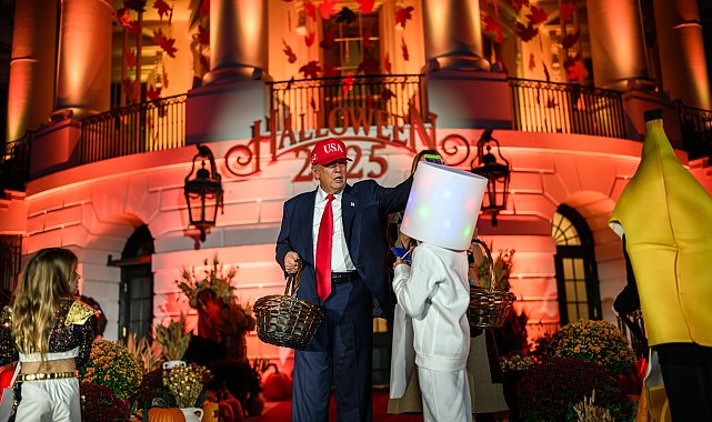 ABD Başkanı Trump, Cadılar Bayramı'nı kutladı