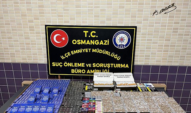 Bursa'da kaçak tütün operasyonu; 22 bin 300 dolu makaron ele geçirildi