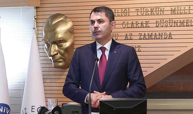 İstanbul- Bakan Kurum: Küresel ticaretin yüzde 90'ı deniz taşımacılığıyla yapılıyor
