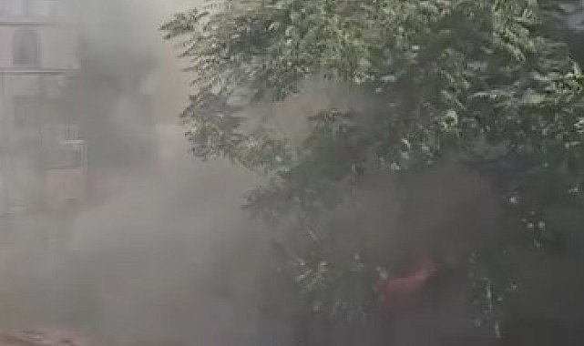 İstanbul- Beyoğlu'nda gecekondu alev alev yandı