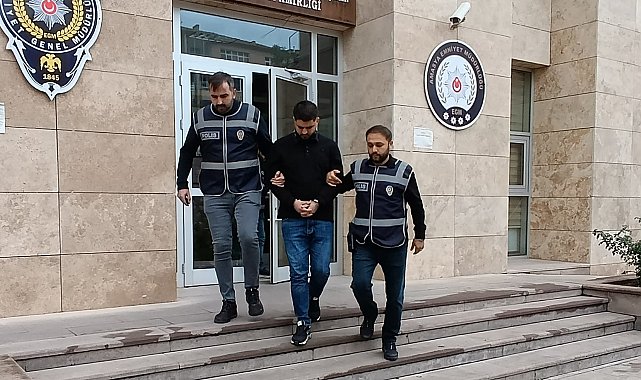 Kendilerini avukat olarak tanıtıp şantaj yaptıkları iddiasıyla 3 şüpheli tutuklandı