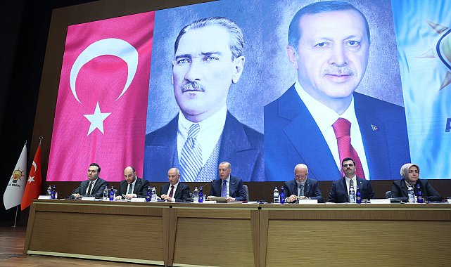 AK Parti'de MKYK toplandı