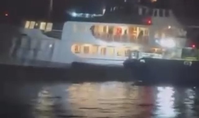 İstanbul - Beykoz'da vapur balıkçı ağlarına takıldı