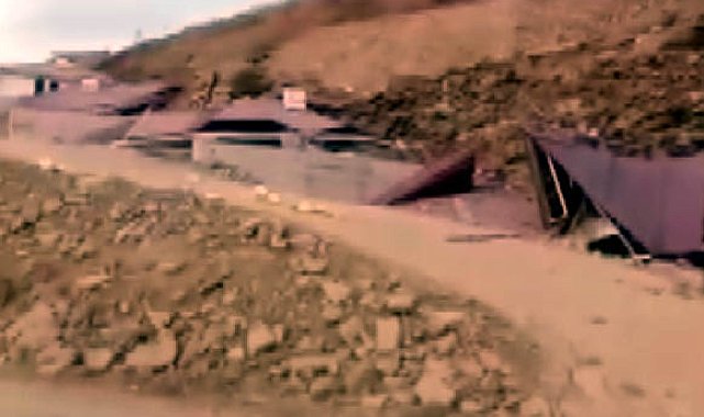 Kahramanmaraş'ta heyelan 10 ev toprak altında kaldı