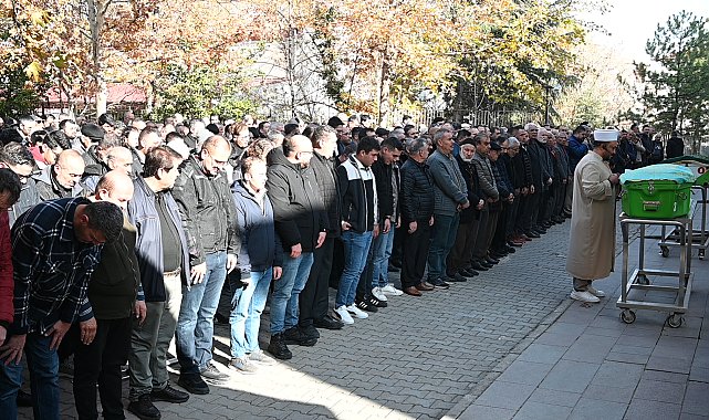 Kırıkkale'de sac levhanın altında kalıp ölen 2 işçi toprağa verildi