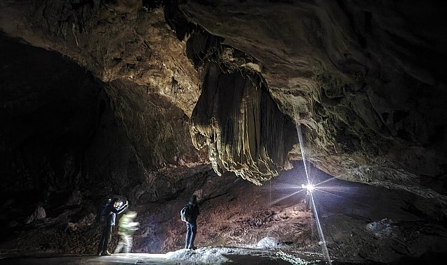 Şemdinli'deki Nehri Mağarası turizme kazandırılmayı bekliyor