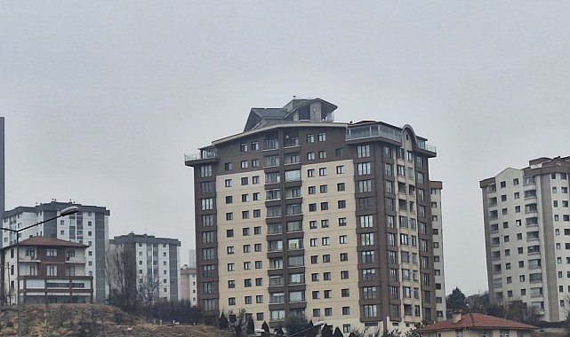 Sosyal medyada gündem olan 'apartman üstü villa' fotoğrafı açı yanıltması çıktı