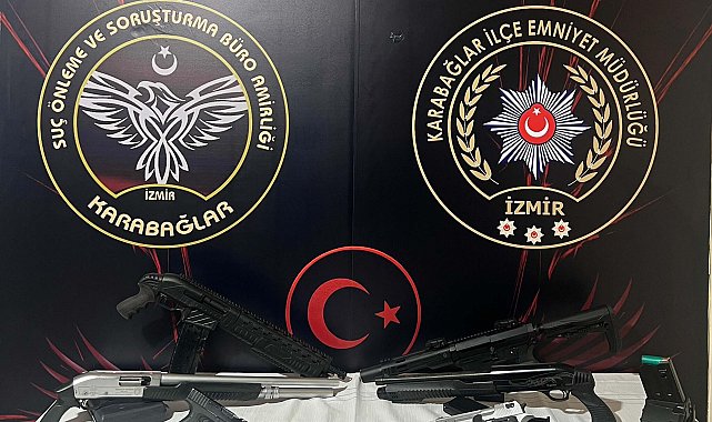 Takiple deşifre edildiler; evlerinden ruhsatsız silahlar ile uyuşturucu çıktı