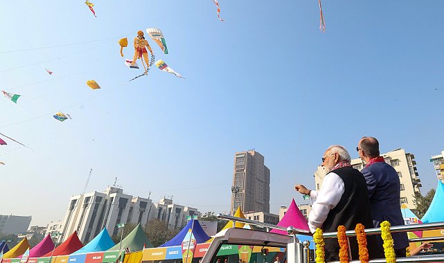 Almanya Başbakanı Merz, Hindistan Başbakanı Modi ile uçurtma festivaline katıldı
