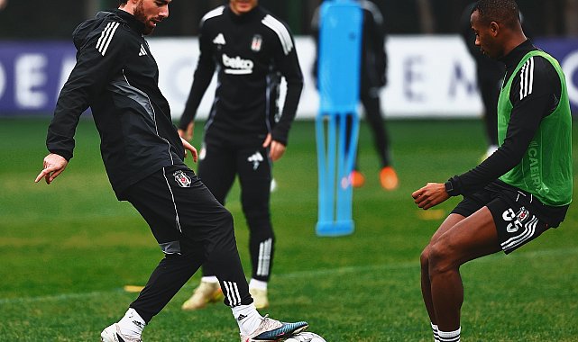 Beşiktaş kondisyon ve taktik çalıştı