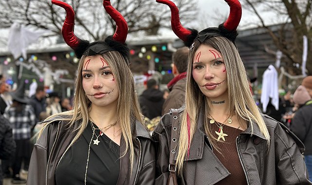 Bin yıllık Balkan geleneği 'Koleda', renkli görüntülerle kutlanıyor