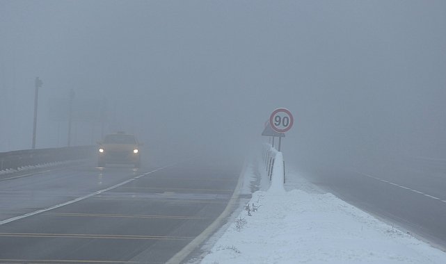 Bolu Dağı'nda sis etkili oldu