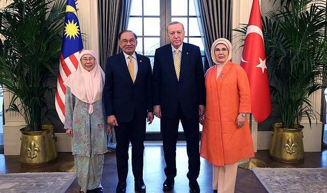 Cumhurbaşkanı Erdoğan, Malezya Başbakanı İbrahim'i kabul etti
