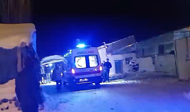 Damdan düşen Boran, iş makinesi ile yol açılıp hastaneye ulaştırıldı
