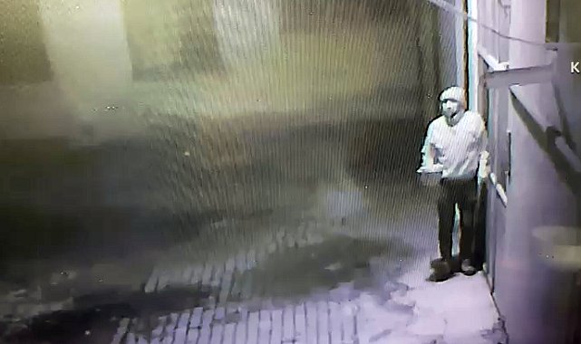 Demir korkulukları söküp, girdiği evlerden 750 bin lira değerinde eşya çalan şüpheli yakalandı