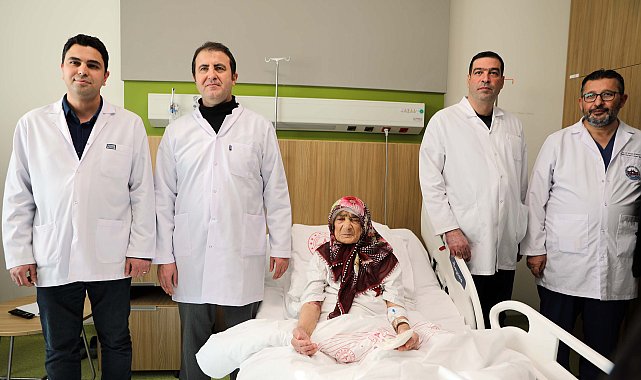 Karnından 4,5 kiloluk kitle çıktı