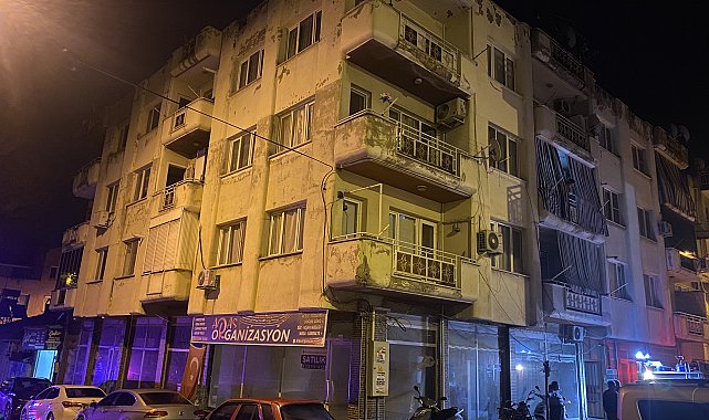 Manisa'da 4 katlı binada yangın